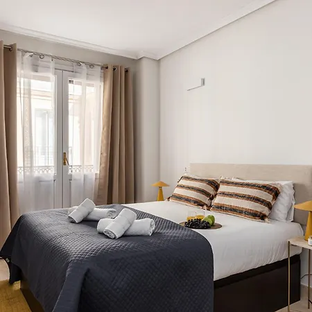Waou Gran Via Studio II - Corta Duracion Madrid Exterior photo